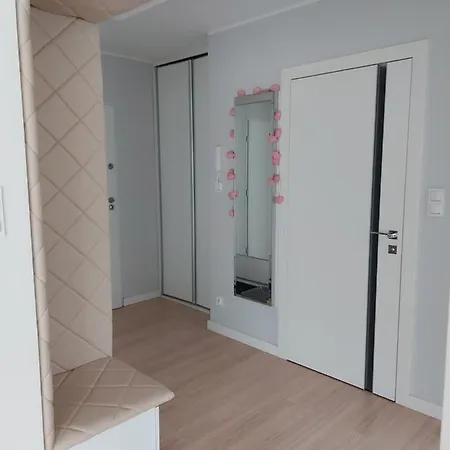 Apartament Bialy Brylant グディニャ